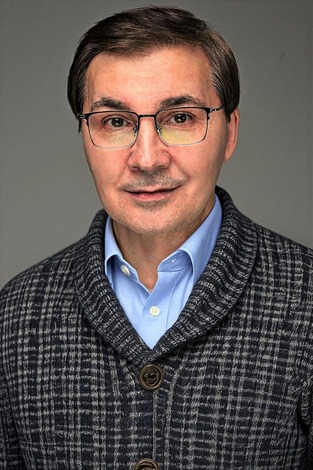 АНДРЕЙ АРТАМОНОВ